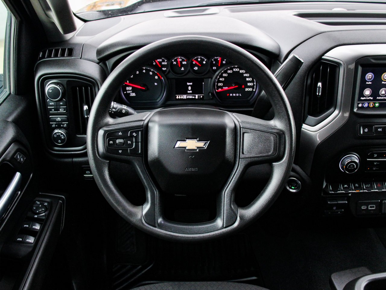 2025 Chevrolet Silverado 1500 4WD Crew Cab 147 Custom Black Sherwood Park - photo #17