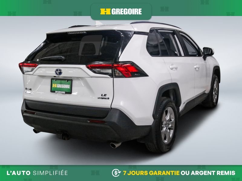 2022 Toyota Rav 4 White Laval - photo #7