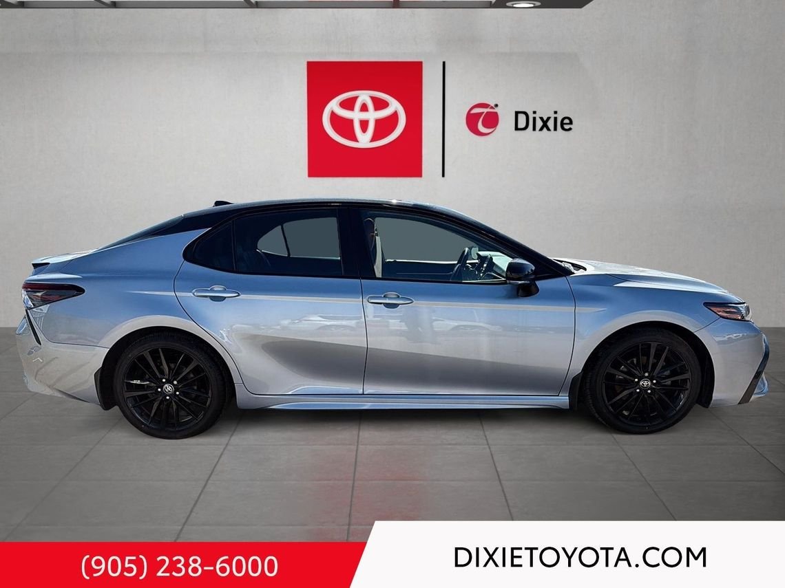 2023 Toyota Camry Power Sunroof, Leather Interior, Heated Seats, Alloy Wheels, Heated Steering Wheel, Bluetooth Celestial Silver Metallic With Black Roof Mississauga - photo #2