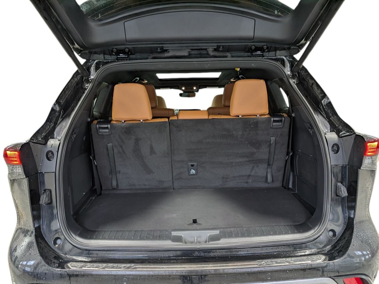 Toyota Highlander Hybride PLATINUM/SIÈGES AVANT ET ARRIÈRE CHAUFFANT/SIÈGES AVANT VENTILLÉ/TOIT PANORAMIQUE OUVRANT/VOLANT 2025 Noir minuit métallisé Sherbrooke - photo #26