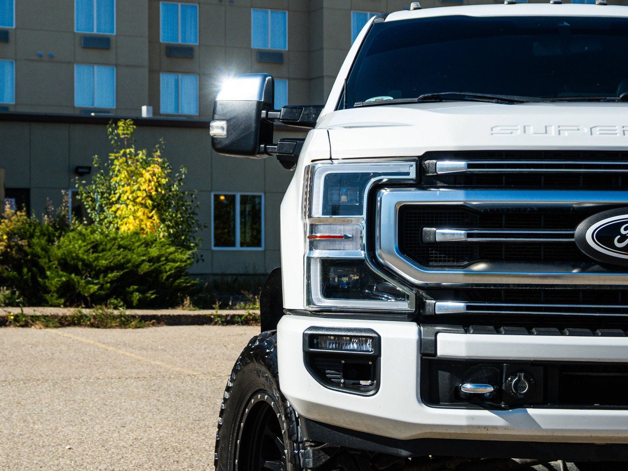 2022 Ford Super Duty F-350 SRW Platinum 4WD Crew Cab 6.75' Box White Sherwood Park - photo #5