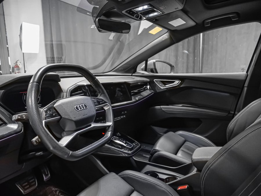Audi Q4 e-tron 2023 Gris