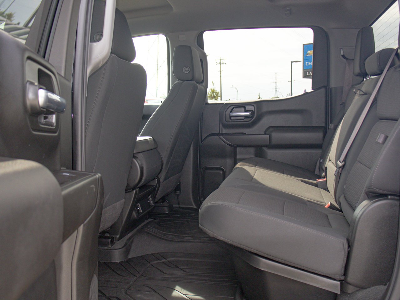 2021 Chevrolet Silverado 1500 4WD Crew Cab 147 Custom Trail Boss Black Sherwood Park - photo #32
