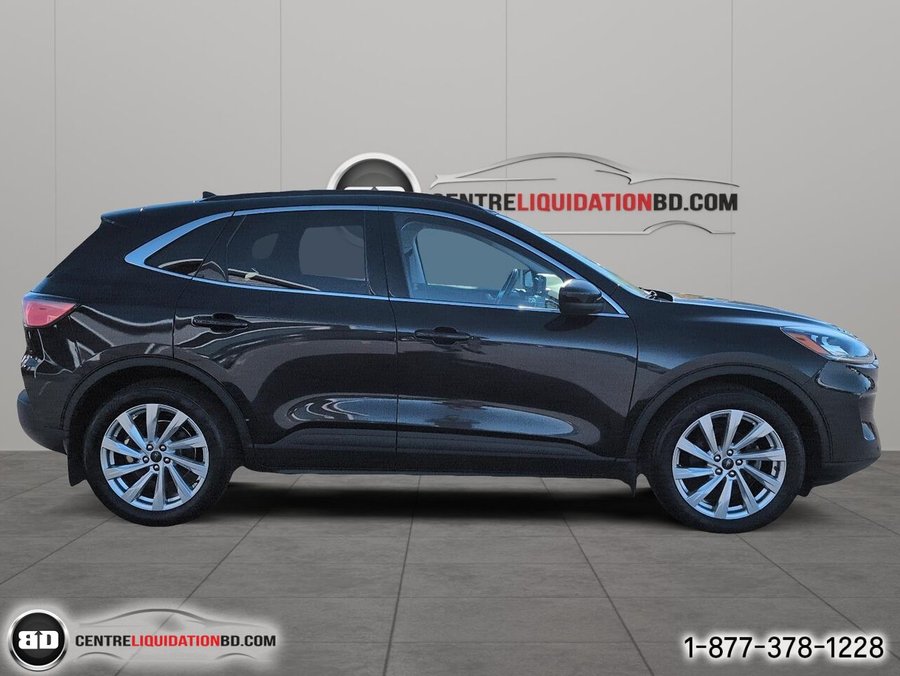 2022 Ford Escape Titanium hybride TI Black
