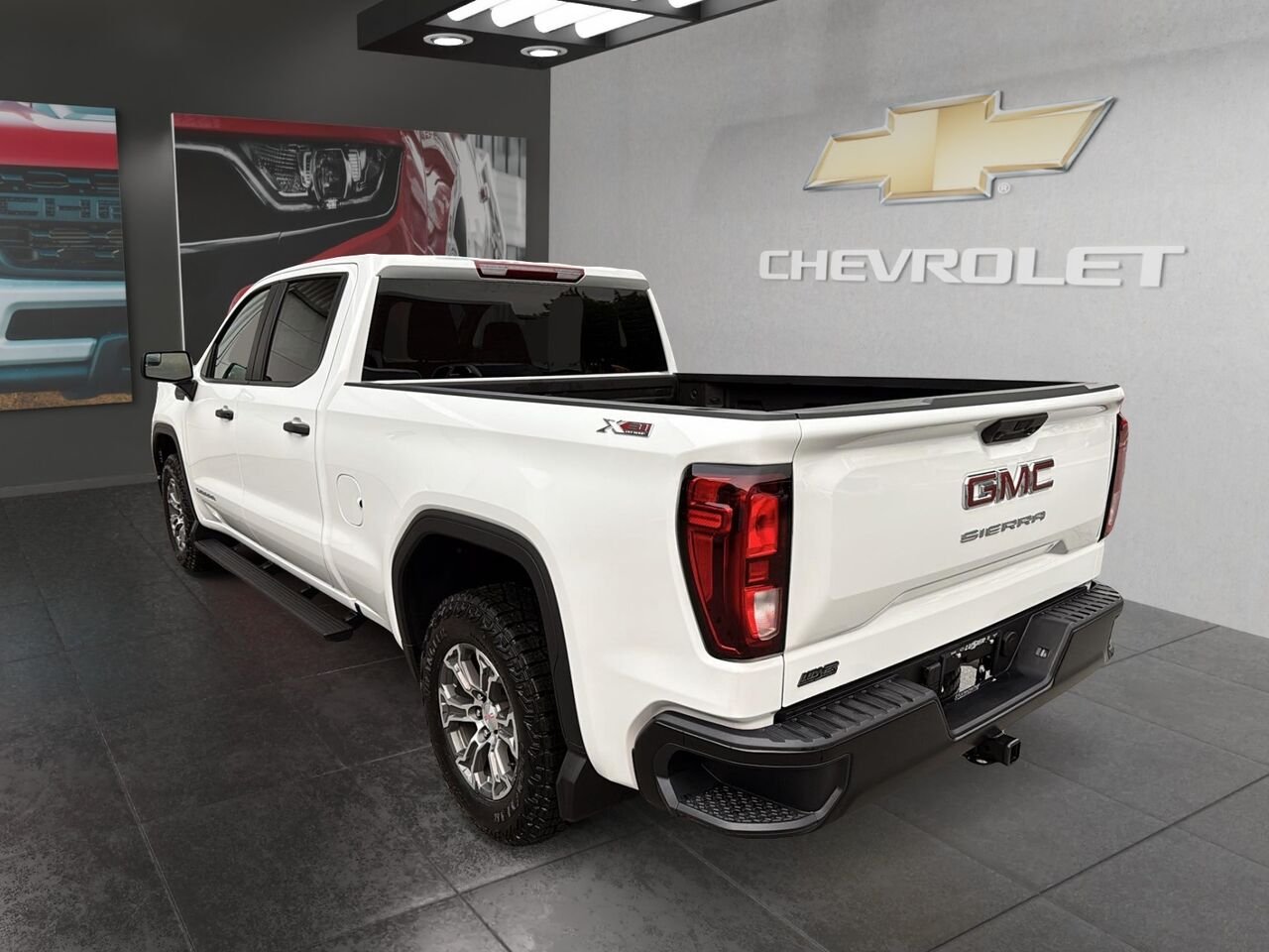 GMC Sierra 1500 Pro cabine multiplace 4RM 157 po 2026 BLANC SOMMET Saint-Hyacinthe - photo #3