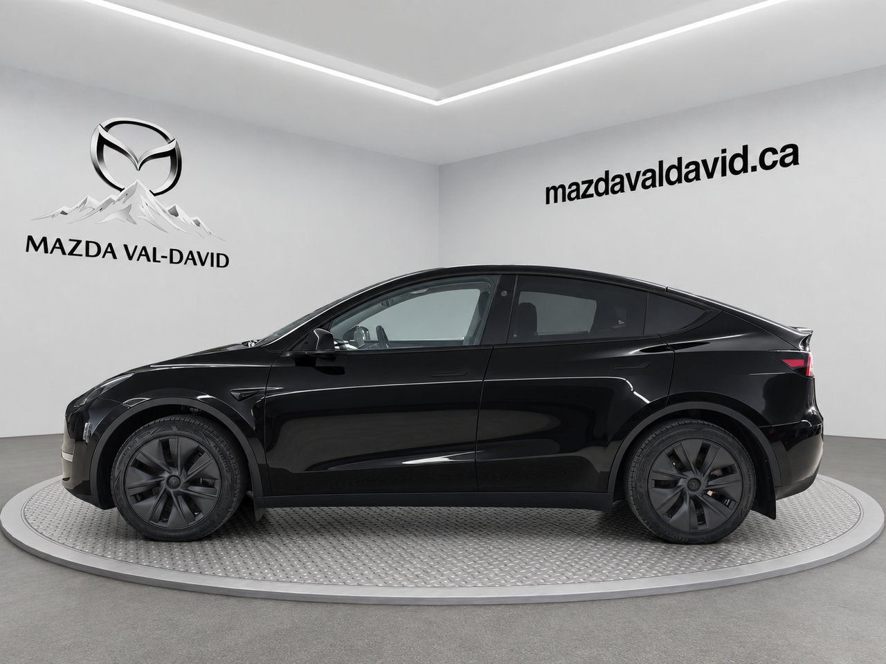 Tesla Model Y Longue autonomie PA 2024 Noir Val-David - photo #1