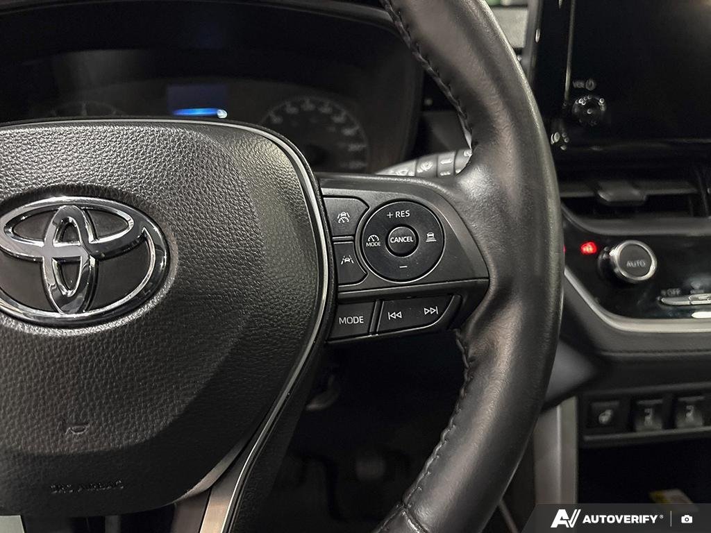 2023 Toyota Corolla Cross 2602006A | LE Silver Edmonton - photo #14