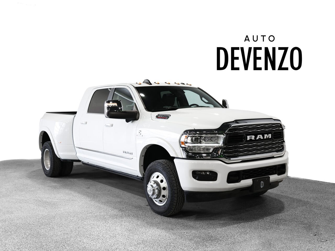 2024 Ram 3500 White Saint-Eustache - photo #1