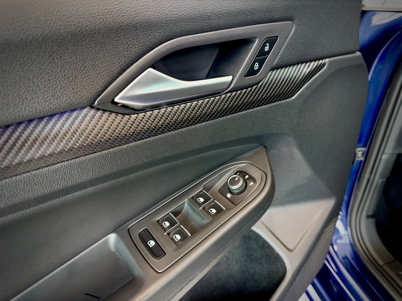 2024 Volkswagen Golf R Blue Notre-Dame-des-Prairies - photo #24
