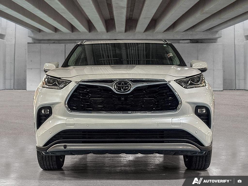 2025 Toyota Highlander 2602706A | Hybrid Limited | DBRCHC White Edmonton - photo #1