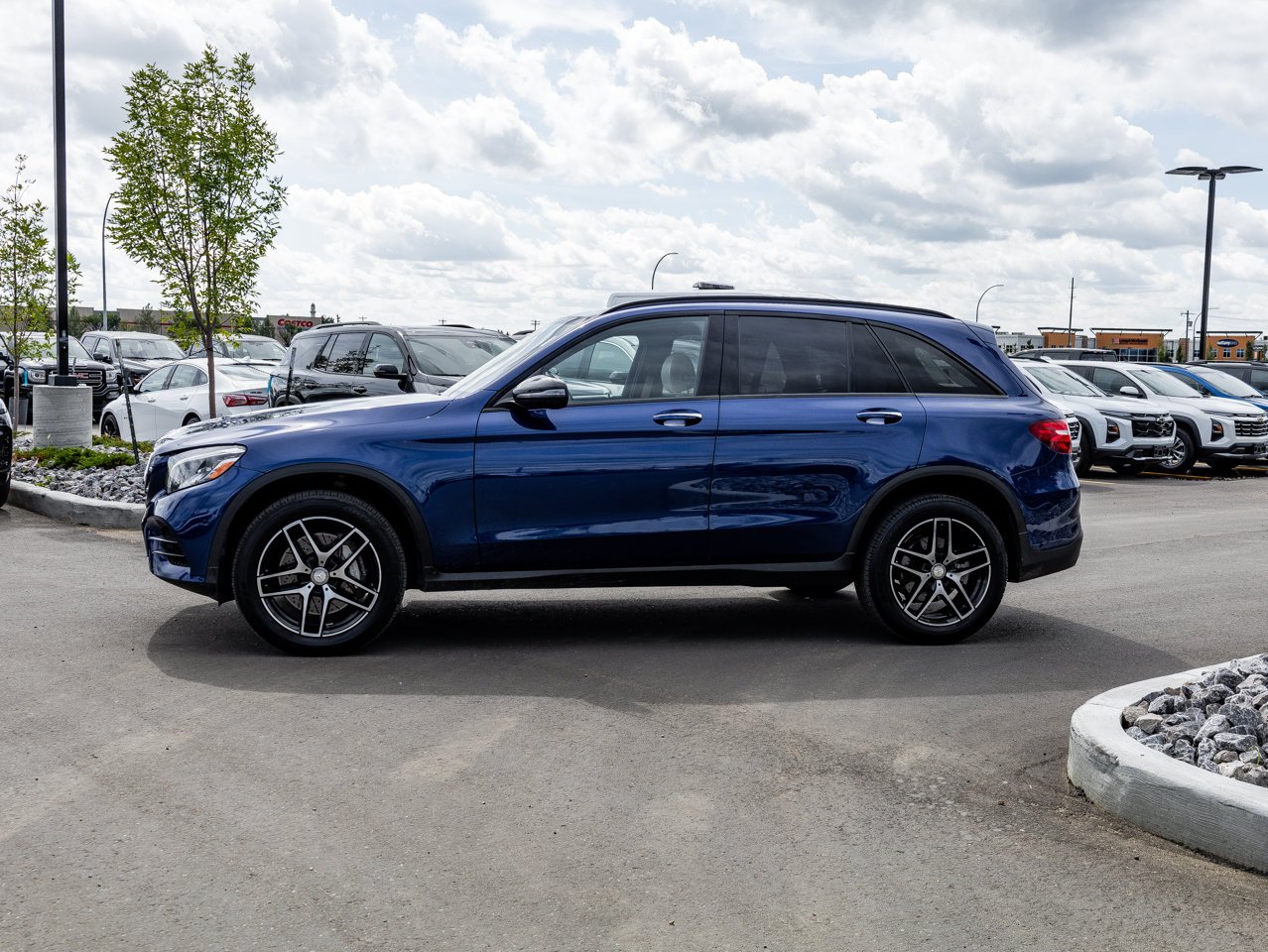 2017 Mercedes-Benz GLC 4MATIC 4dr GLC 300 Blue Sherwood Park - photo #9