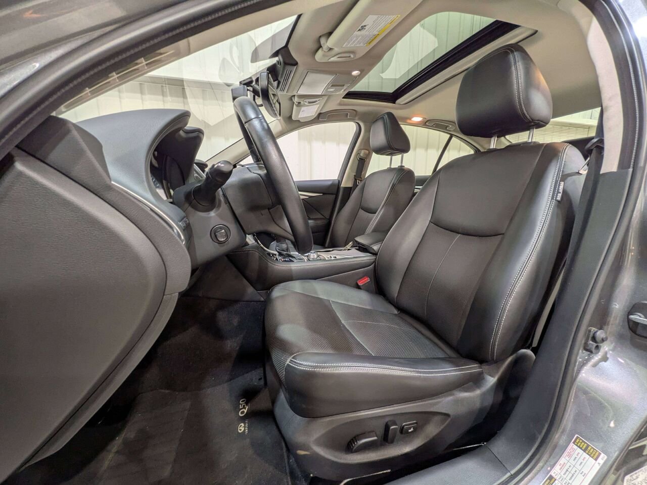2024 INFINITI Q50 LUXE AWD Grey Val-David - photo #1