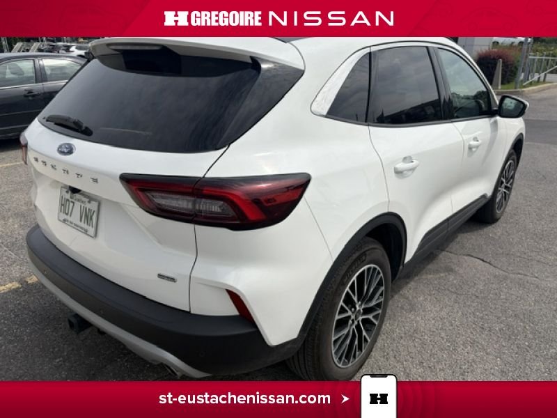 2024 Ford Escape White Laval - photo #12