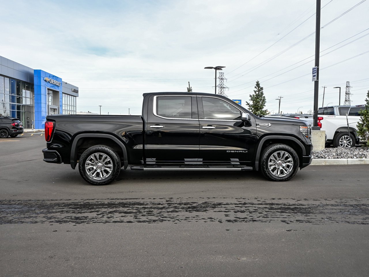 2023 GMC Sierra 1500 4WD Crew Cab 147 Denali Black Sherwood Park - photo #14