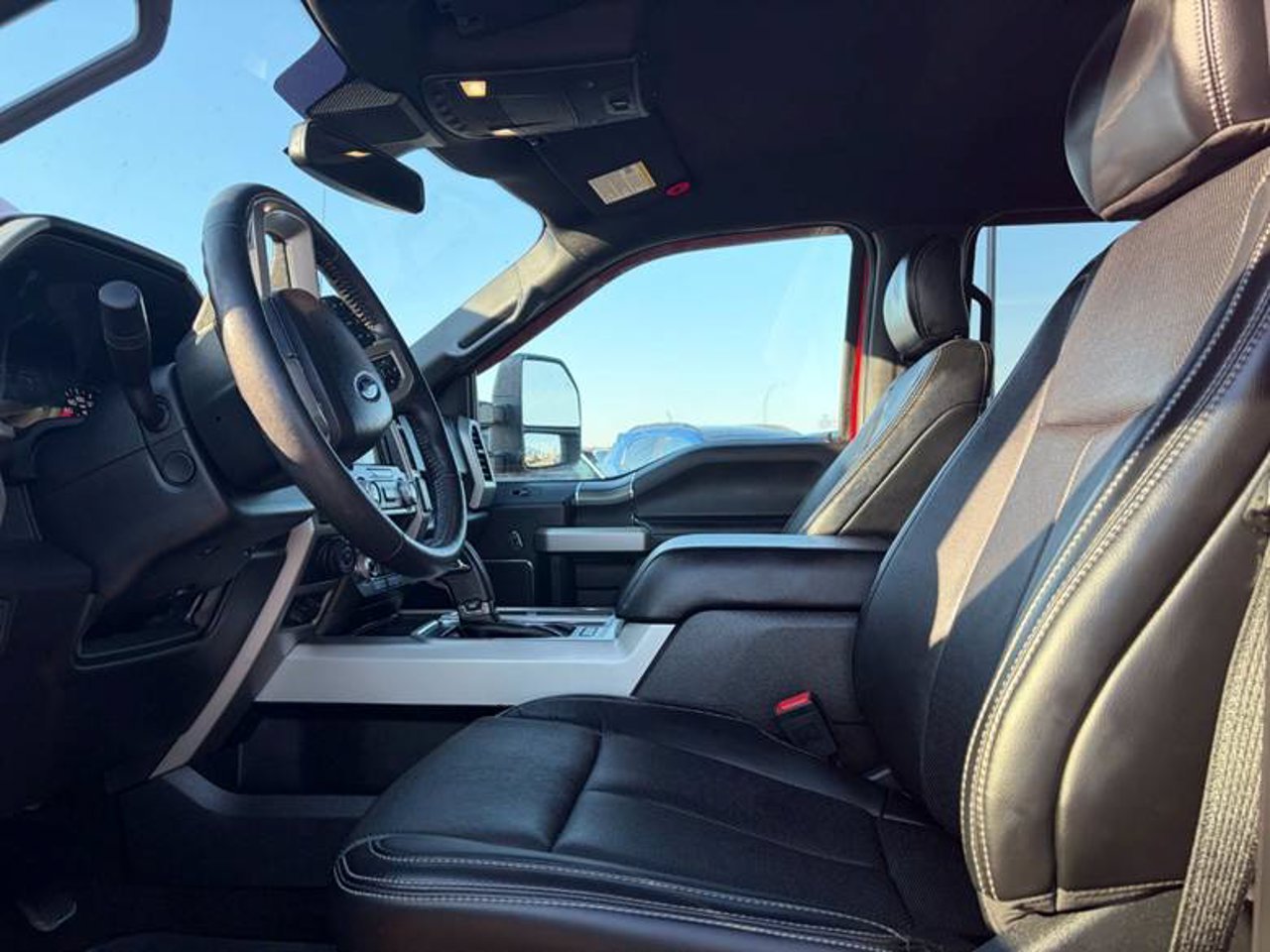 2018 Ford F-150 LARIAT 4WD SuperCrew 5.5' Box Red Sherwood Park - photo #5