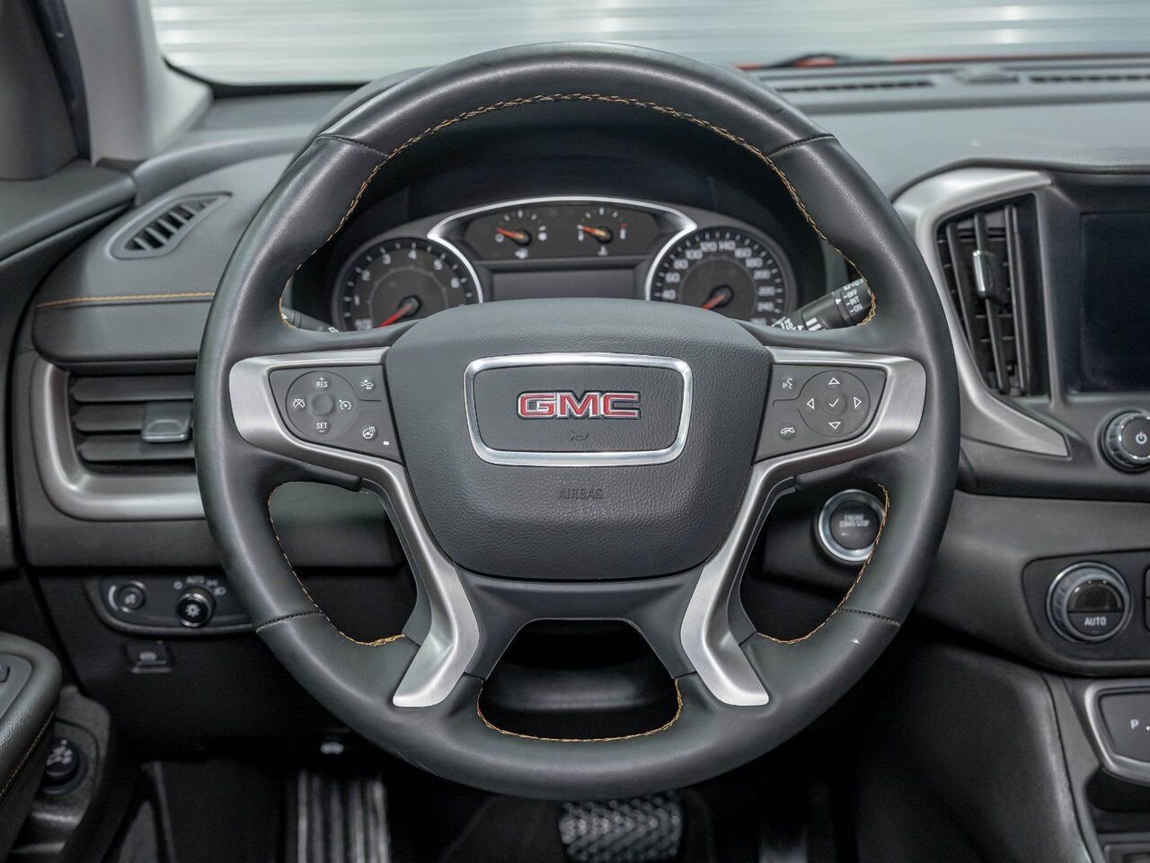GMC Terrain AT4 AWD *SIÈGES CHAUFF* CUIR HAYON ELECT REG ADAPT 2024 Rouge Saint-Jérôme - photo #13