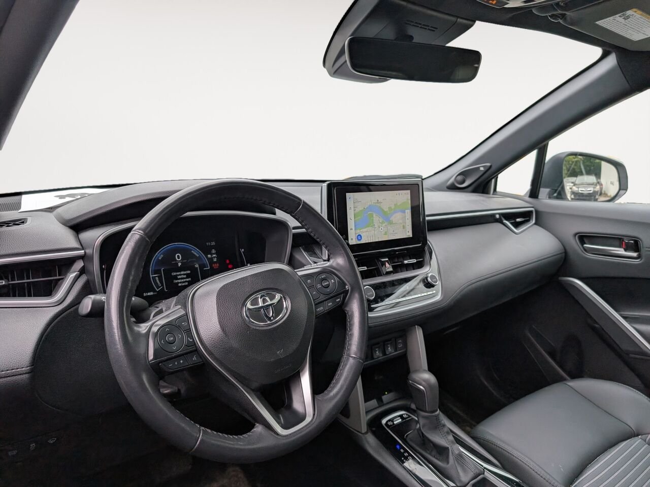 2024 Toyota Corolla Cross 7MUFBABG2RV042397 White Sherbrooke - photo #8