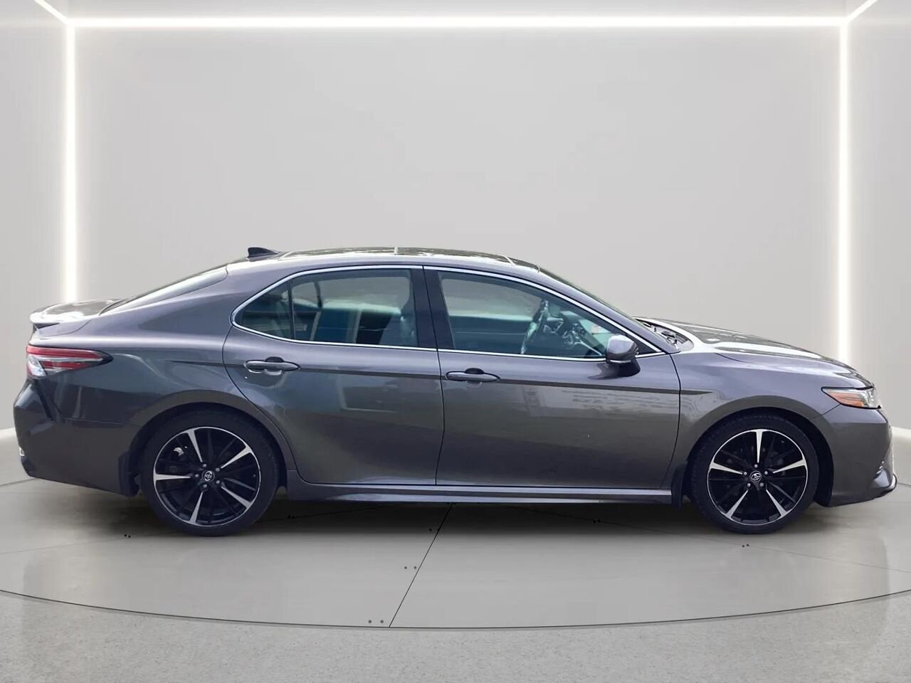 2018 TOYOTA CAMRY XSE V6 Pre-dawn Grey Mica Gatineau - photo #5