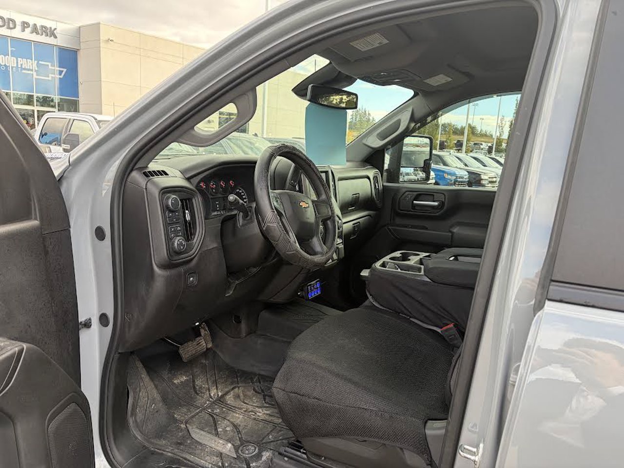 2025 Chevrolet Silverado 2500HD 4WD Crew Cab 159 Custom Grey Sherwood Park - photo #6