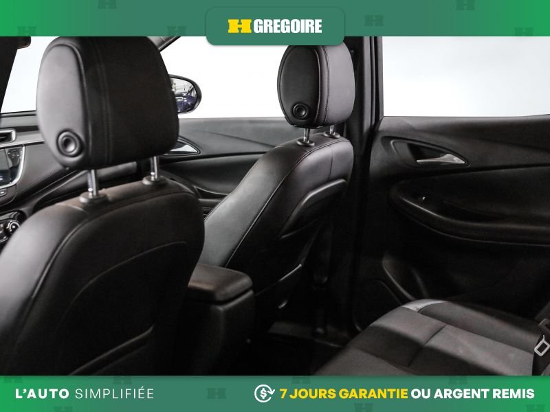 2023 Buick Encore GX White Laval - photo #24