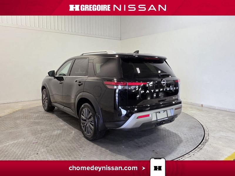 2024 Nissan Pathfinder Black Laval - photo #5