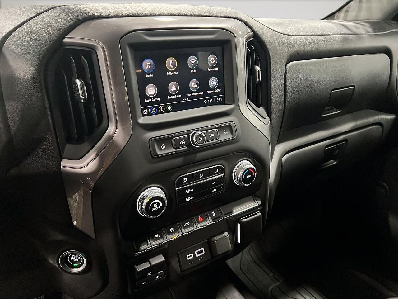 2024 GMC Sierra 1500 White Québec - photo #37