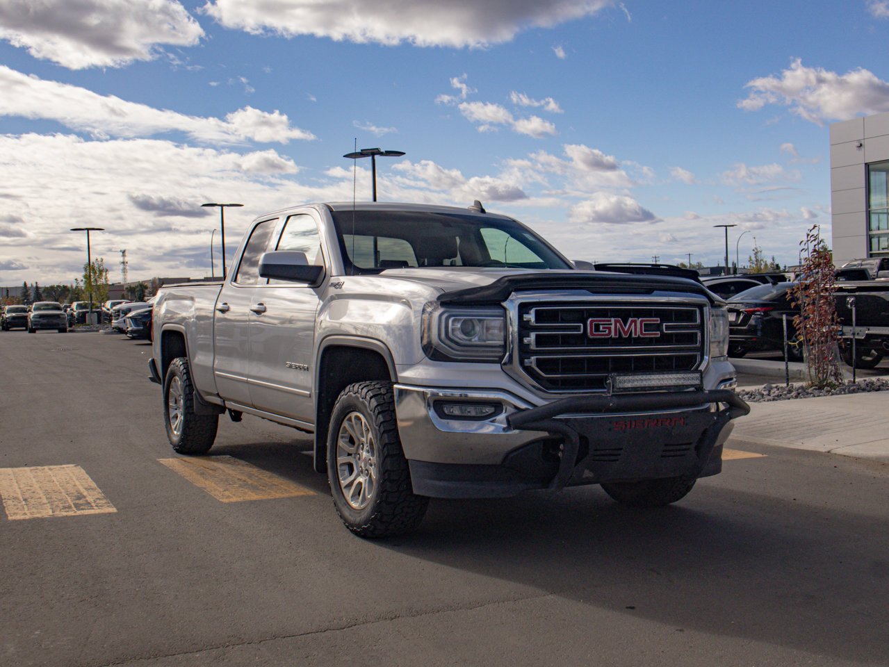 2018 GMC Sierra 1500 4WD Double Cab 143.5 SLE Grey Sherwood Park - photo #13