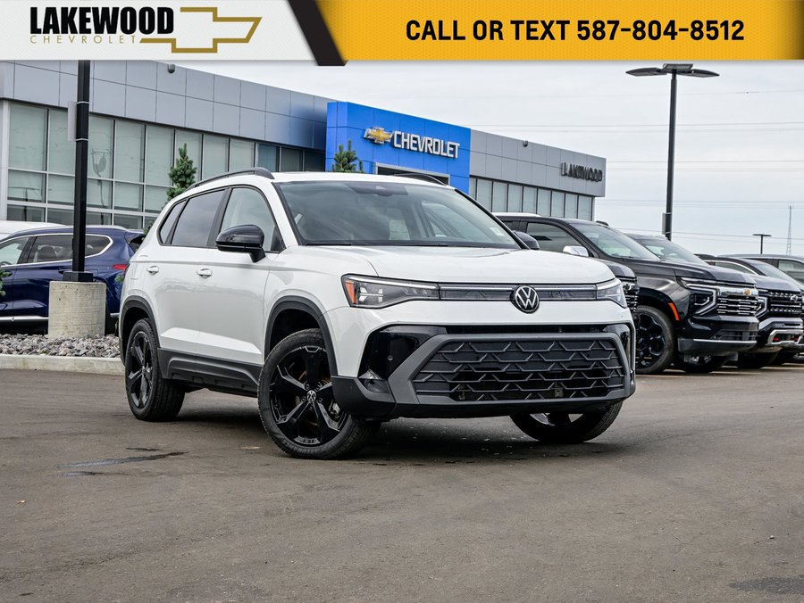 2026 Volkswagen Taos Comfortline Black Edition 4Motion 1.5L | Sunroof White