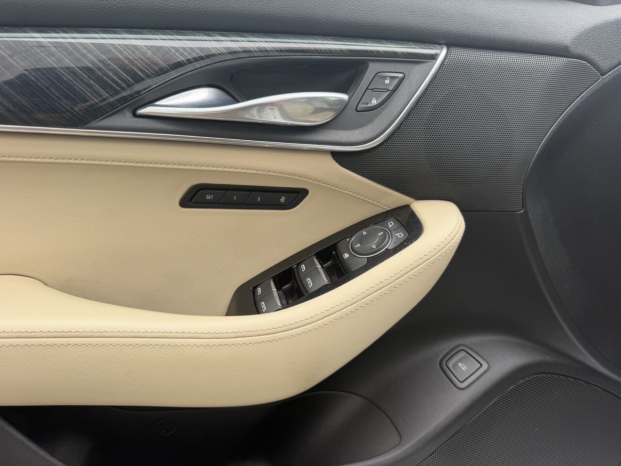 2021 Cadillac CT5 PREMIUM LUXURY AWD FINANCEMENT À PARTIR 3.99% White Laval - photo #12