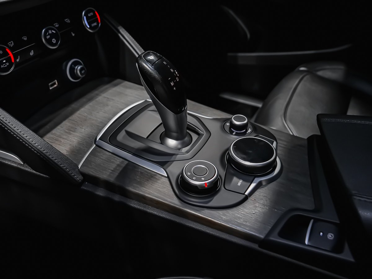 Alfa Romeo Stelvio Ti BARRE DE TOIT DÉMARREUR A DISTANCE 2018 Bleu Montréal - photo #14