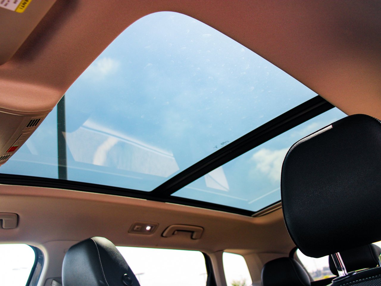 2024 Volkswagen Taos Comfortline FWD Grey Sherwood Park - photo #26
