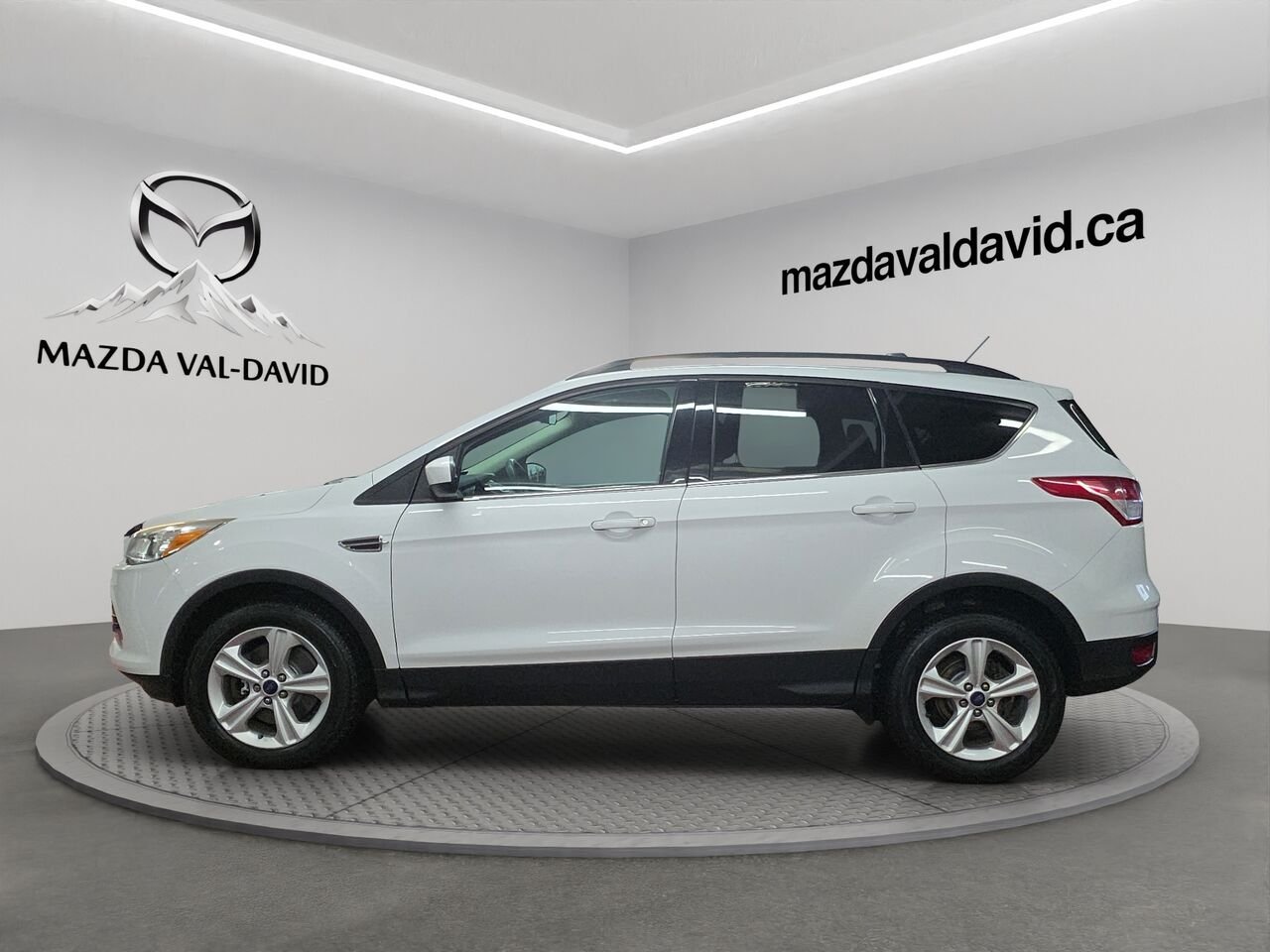 2015 Ford Escape SE, AWD White Val-David - photo #1