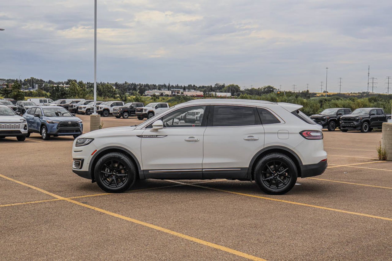 2020 Lincoln Nautilus Reserve AWD White Sherwood Park - photo #5