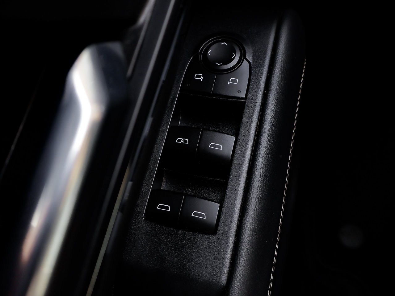 2026 GMC Terrain AWD 4dr Elevation White Sherwood Park - photo #16