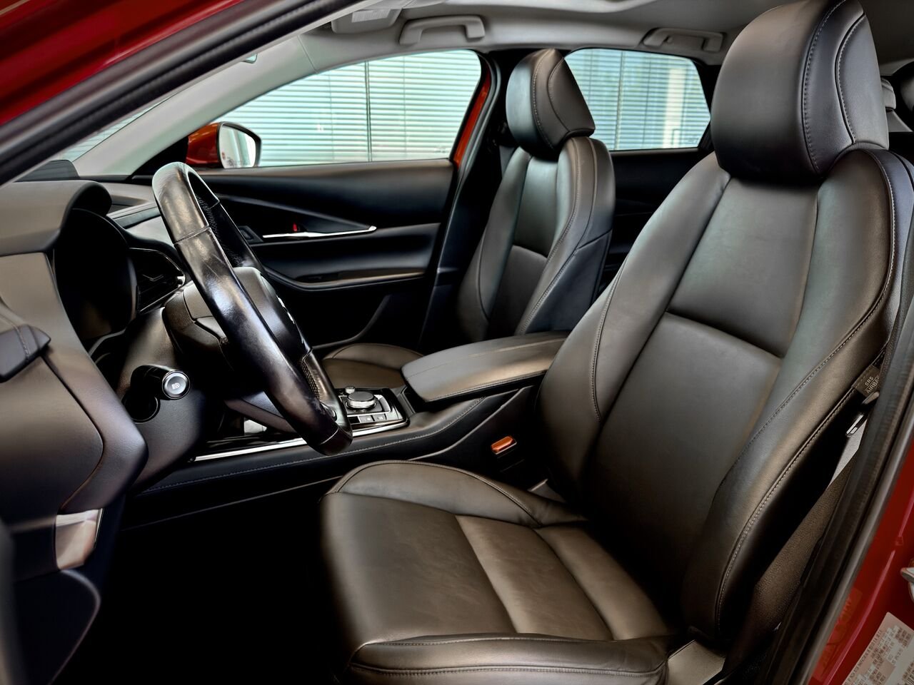 2022 Mazda CX-30 Red Notre-Dame-des-Prairies - photo #15