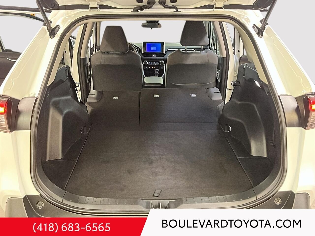 Toyota RAV4 531859-80 | LE, AWD 2025 Blanc Québec - photo #18