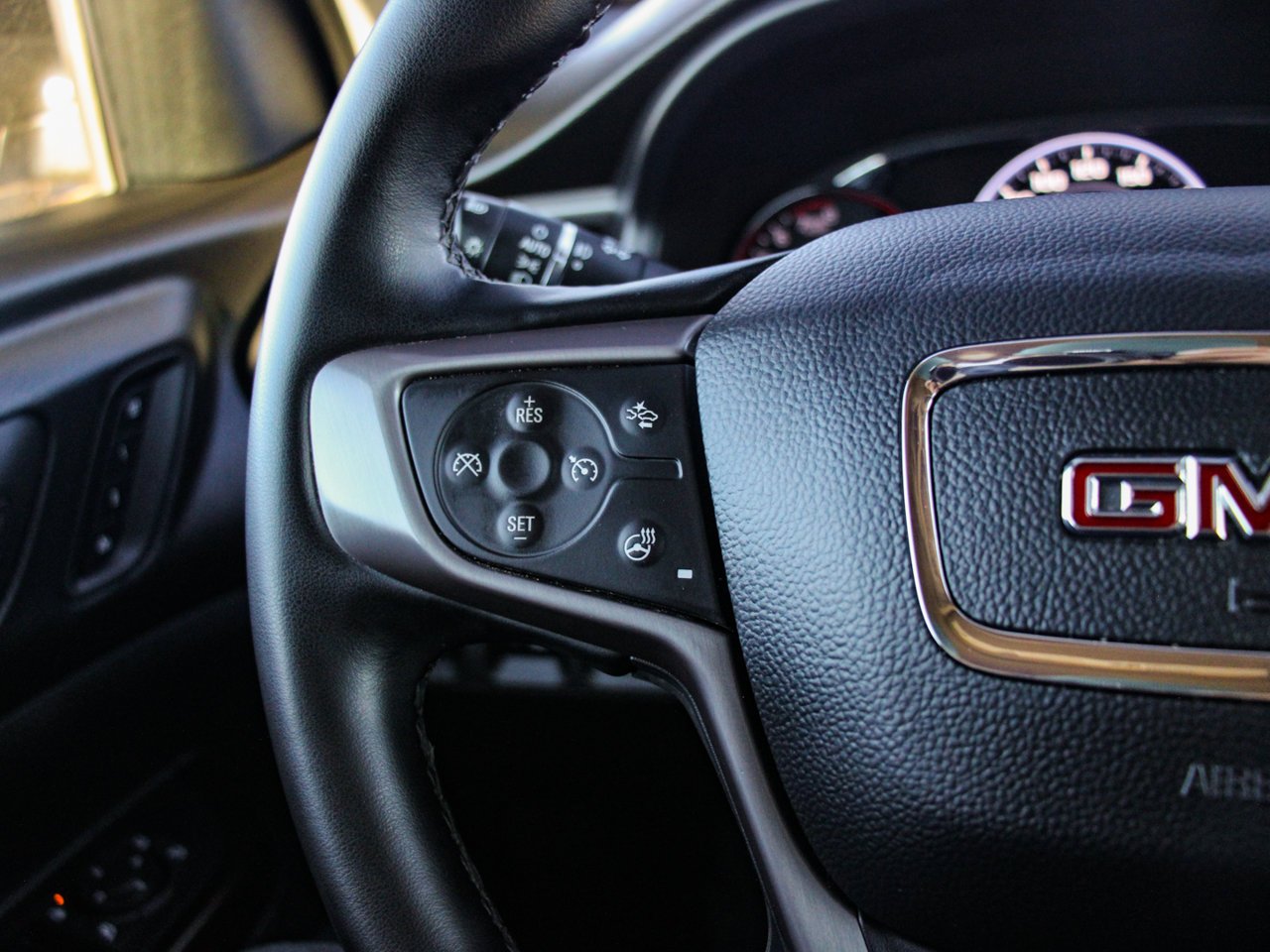 2023 GMC Acadia AWD 4dr AT4 Black Sherwood Park - photo #20