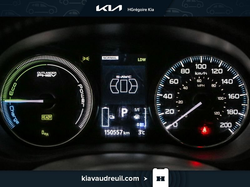 Mitsubishi Outlander PHEV 2018 Gris Laval - photo #18