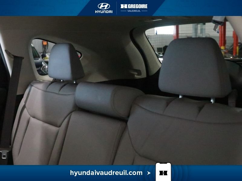 2015 Honda CRV Red Laval - photo #16