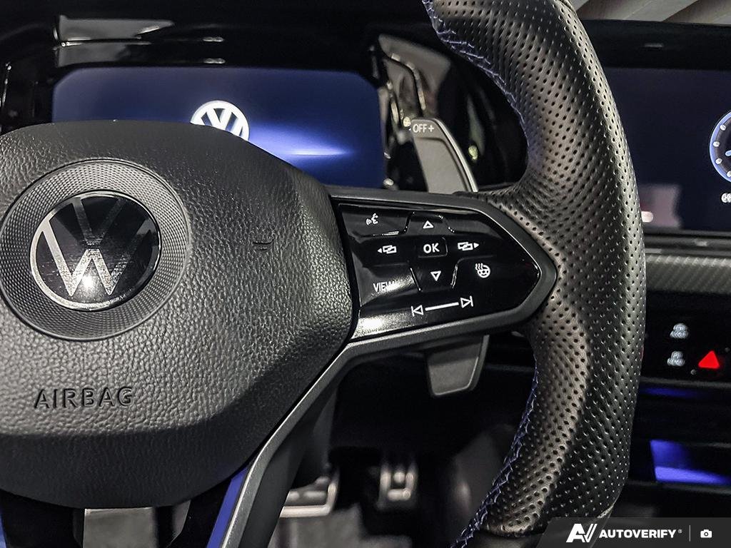 2022 Volkswagen Golf R 2601628A | DSG Blue Edmonton - photo #12