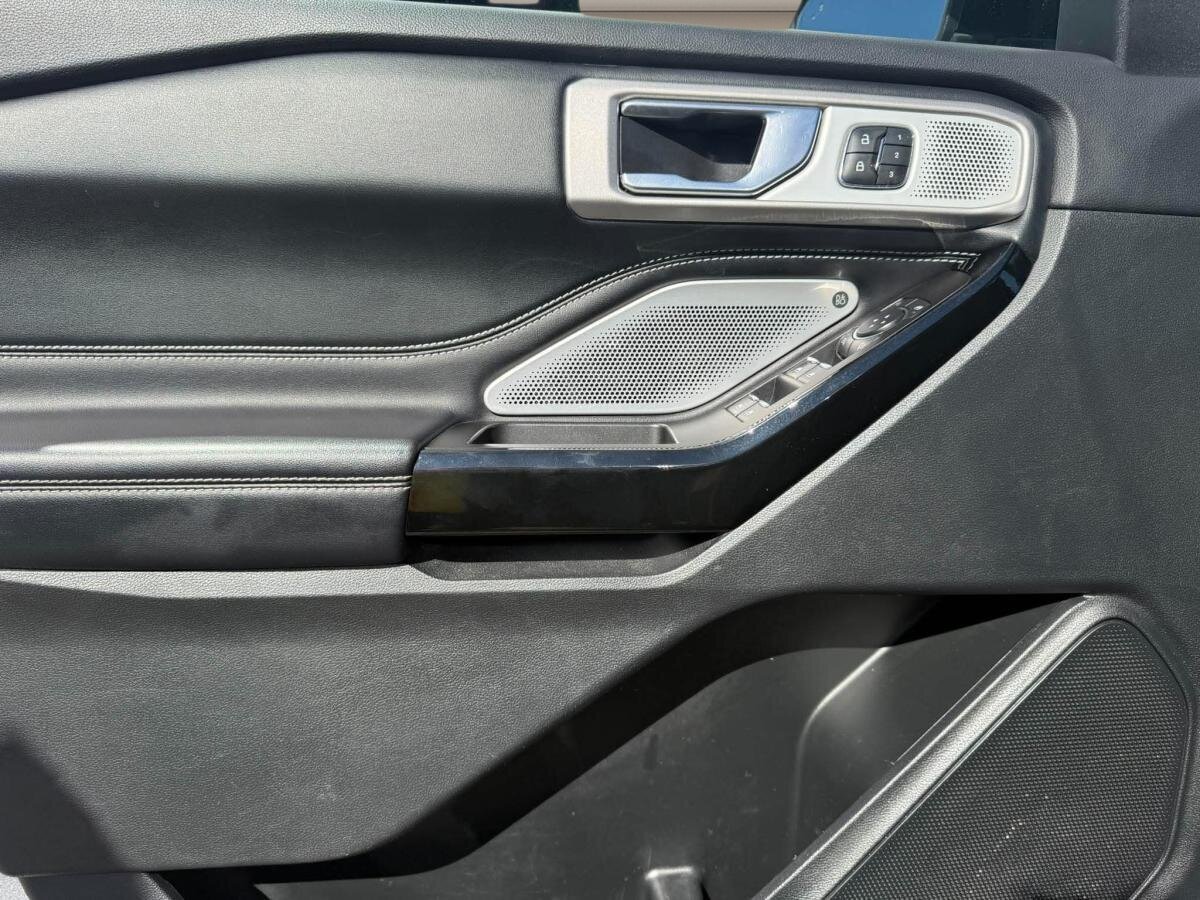 Ford Explorer 2022 Noir Donnacona - photo #15