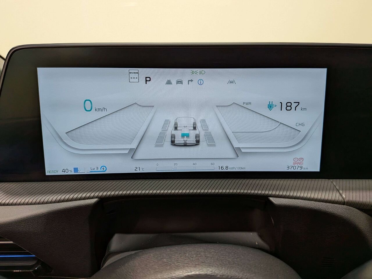 2024 Kia EV6 Land w/GT-Line Pkg 1 AWD White Val-David - photo #18
