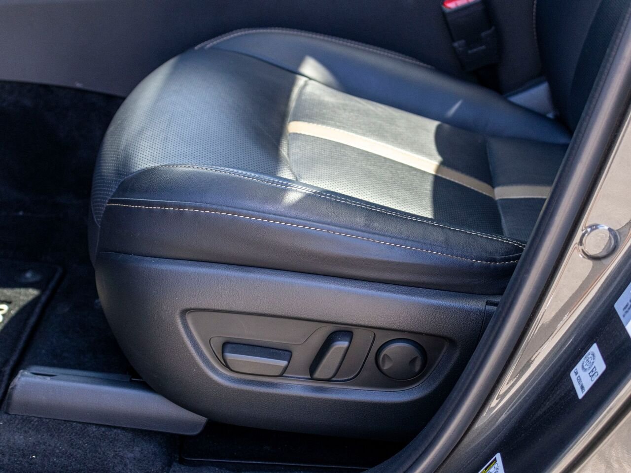 Mazda CX-90 hybride rechargeable GT TI 2024 Gris Châteauguay - photo #26
