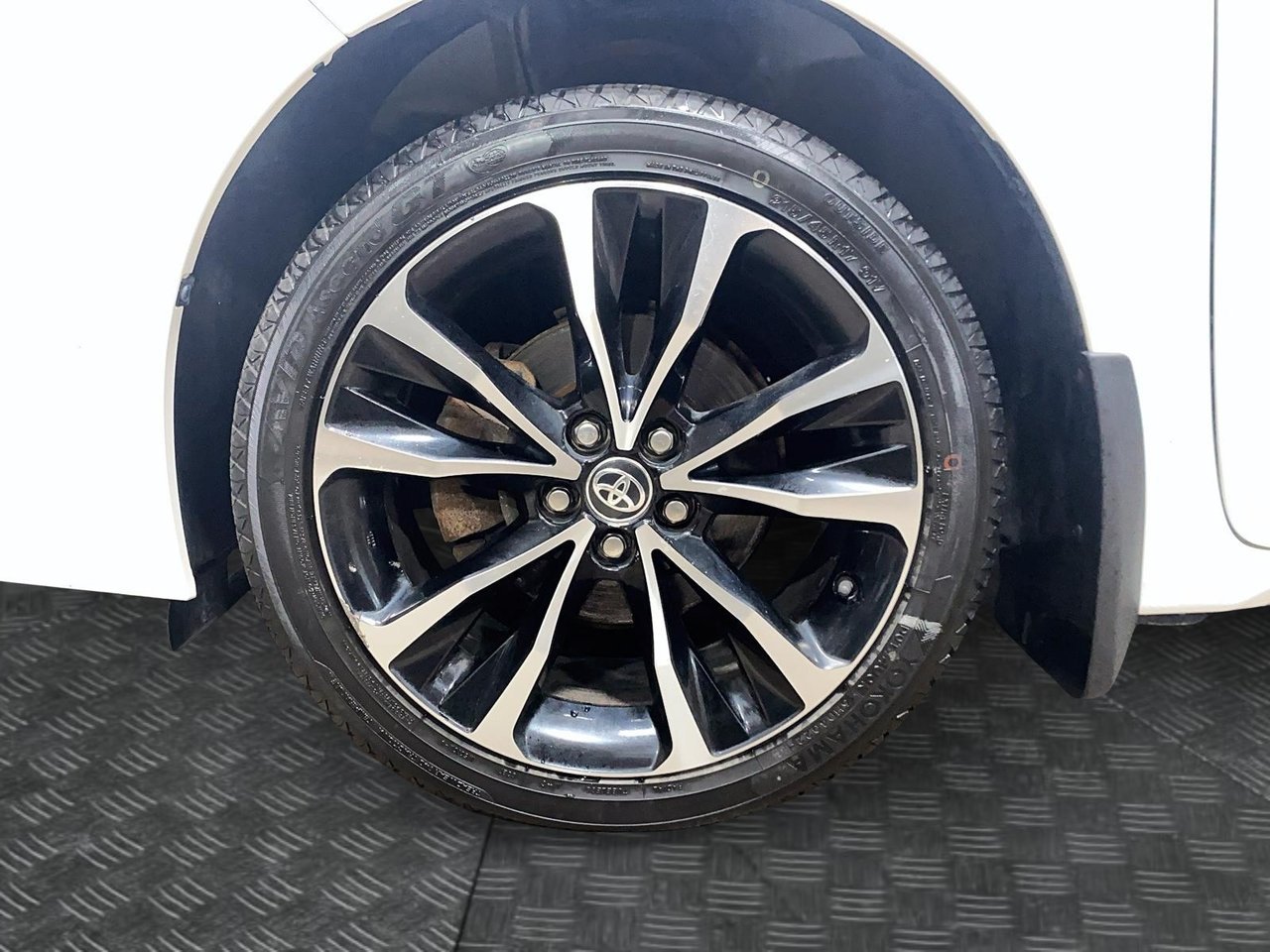 Toyota Corolla 2018 blanc Baie-Comeau - photo #5