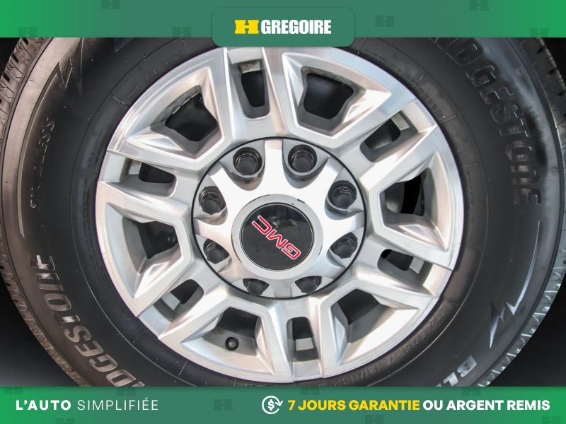 2022 GMC Sierra 2500HD White Blainville - photo #8