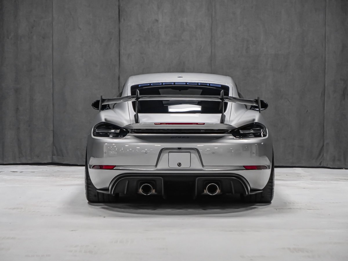 Porsche 718 Cayman GT4 RS PDK CARBONE JANTES BLEUES SPORT CHRONO 2025 Argent Montréal - photo #8