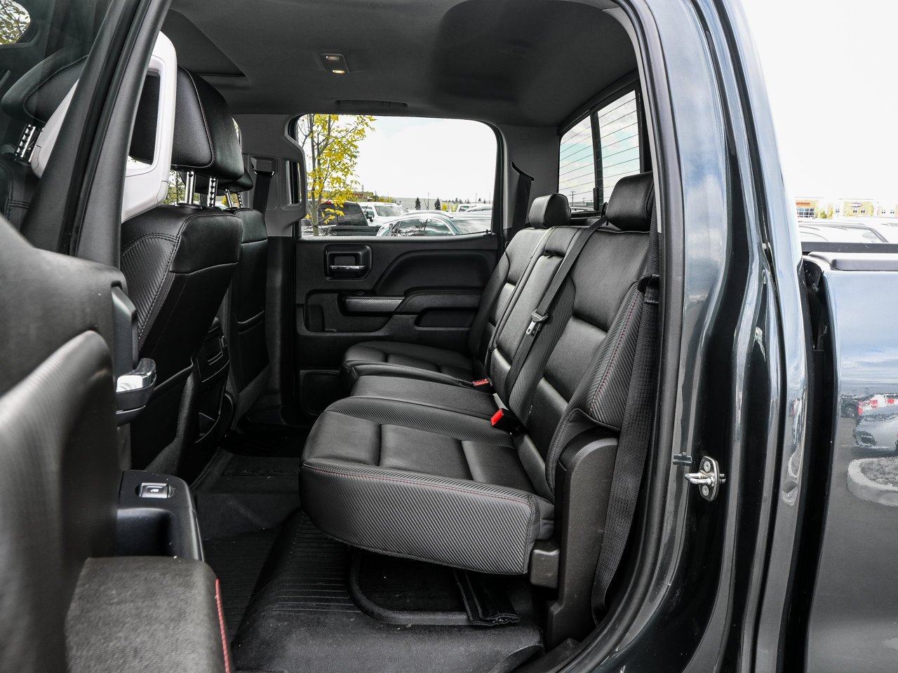 2018 GMC Sierra 1500 4WD Crew Cab 143.5 SLT Grey Sherwood Park - photo #32