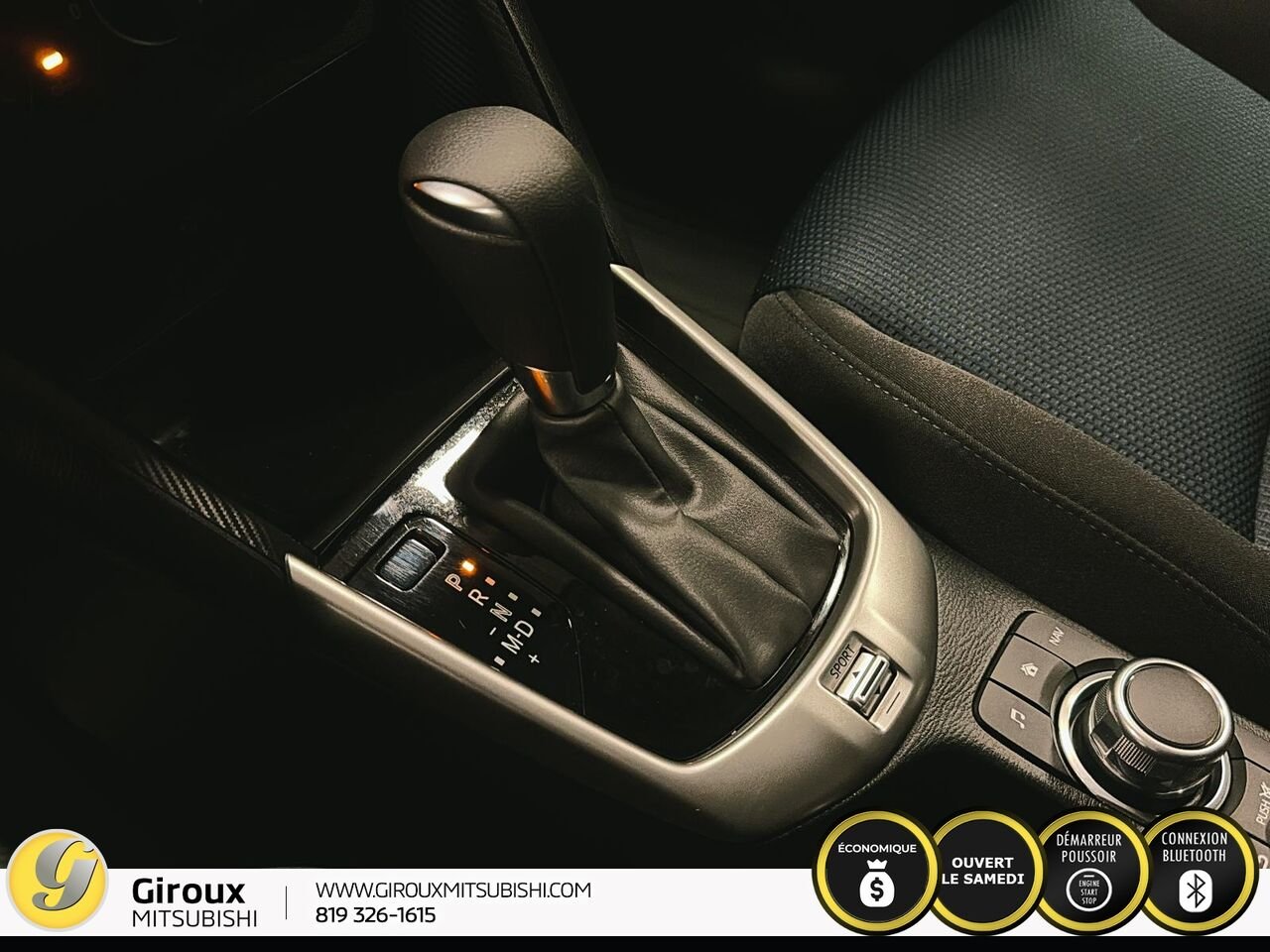 2020 Toyota Yaris Hatchback Blue Sainte-Agathe-des-Monts - photo #14