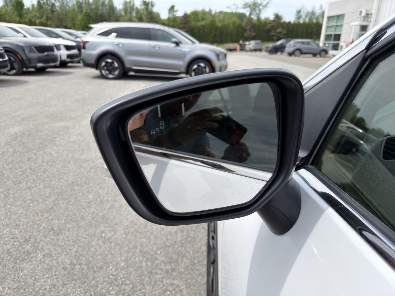 2023 Mitsubishi Eclipse Cross White Thetford Mines - photo #9