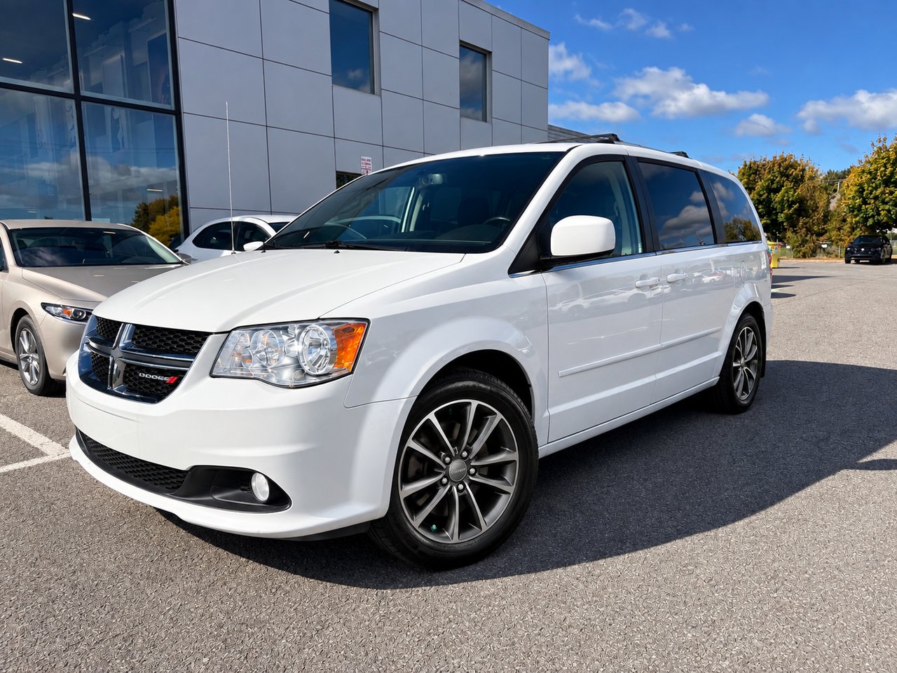 Dodge Grand Caravan SXT 2017 Blanc Châteauguay - photo #2